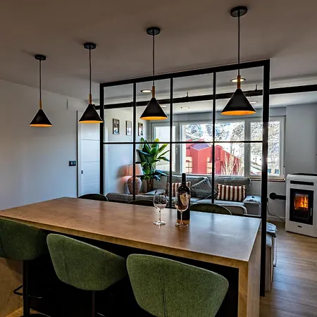 Apartamento Luxury Refurnished With Private Parking Close To Slopes