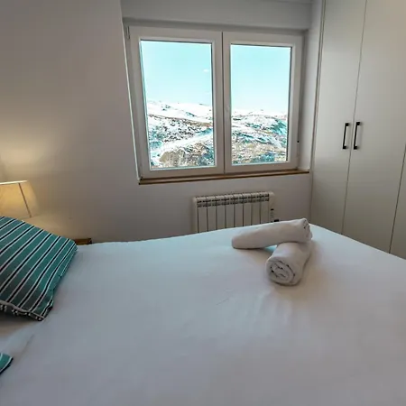 Apartment Luxury Refurnished With Private Parking Close To Slopes