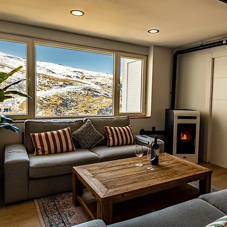Apartamento Luxury Refurnished With Private Parking Close To Slopes *
